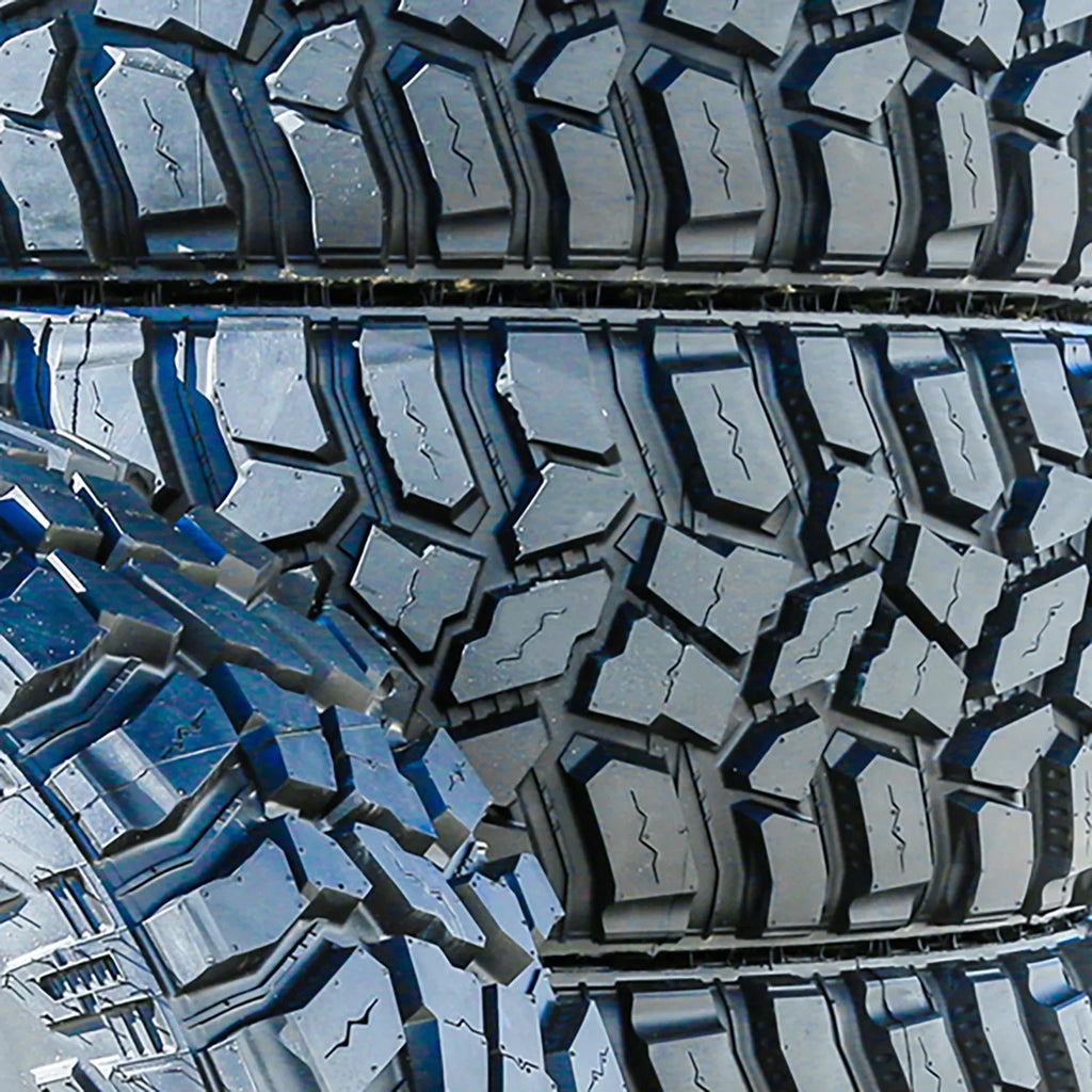 Set of 4 Cooper Discoverer STT Pro 285/75R16 126/123Q E 10 Ply m/t mud Light Truck Tires
